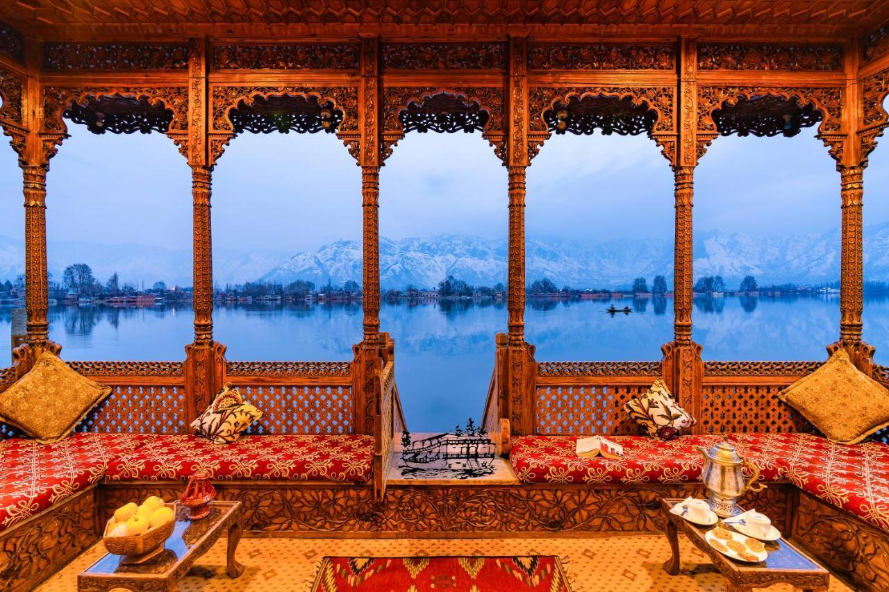 New Jacquline Heritage Houseboats Srinagar  Luaran gambar